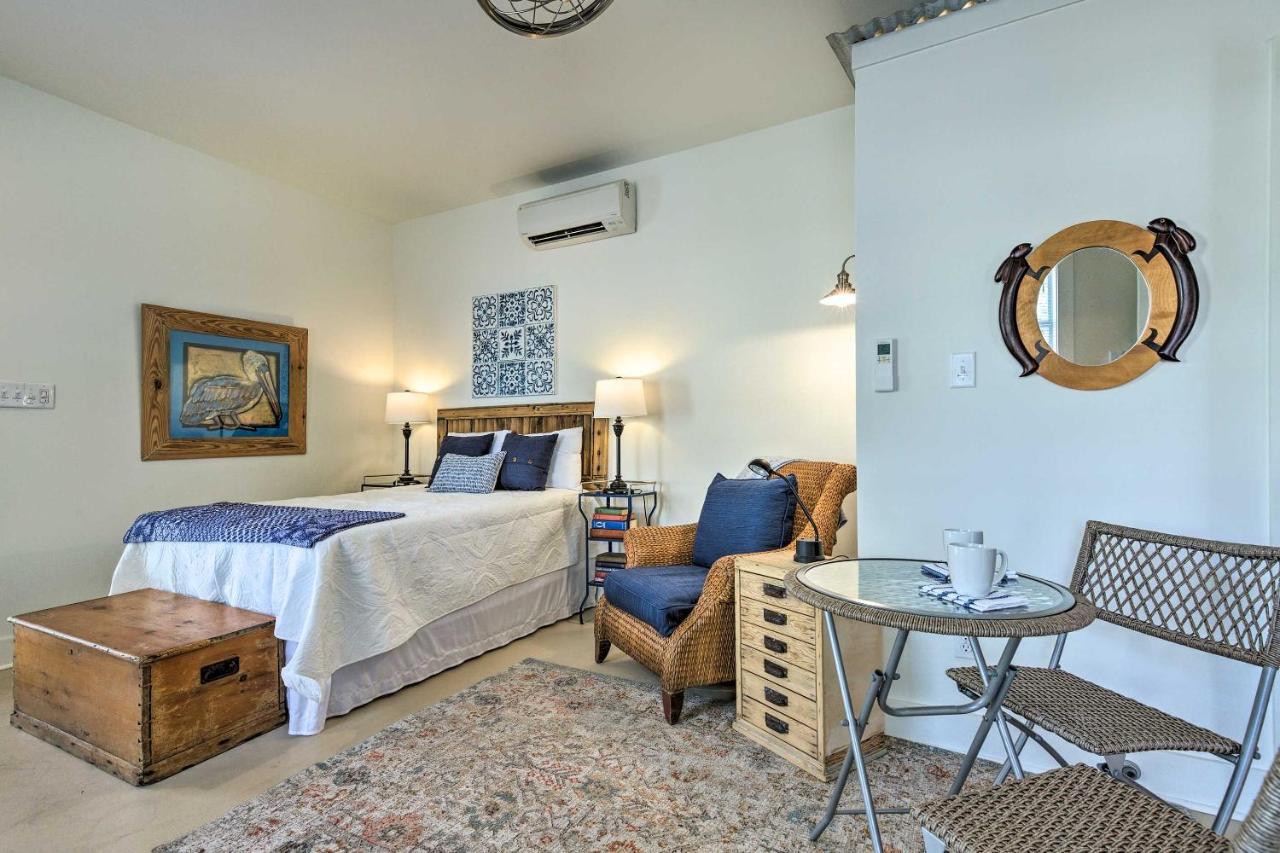 Apartament Old Town Getaway, Walk To Shopping, Dining, And Bay! Bay St. Louis Zewnętrze zdjęcie